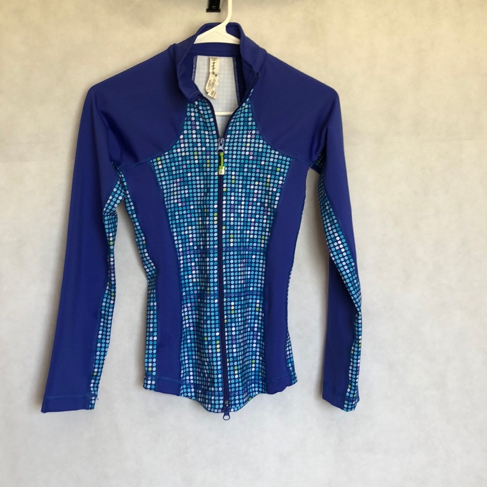 Triple Flip Size 4 Lite Sports Jacket